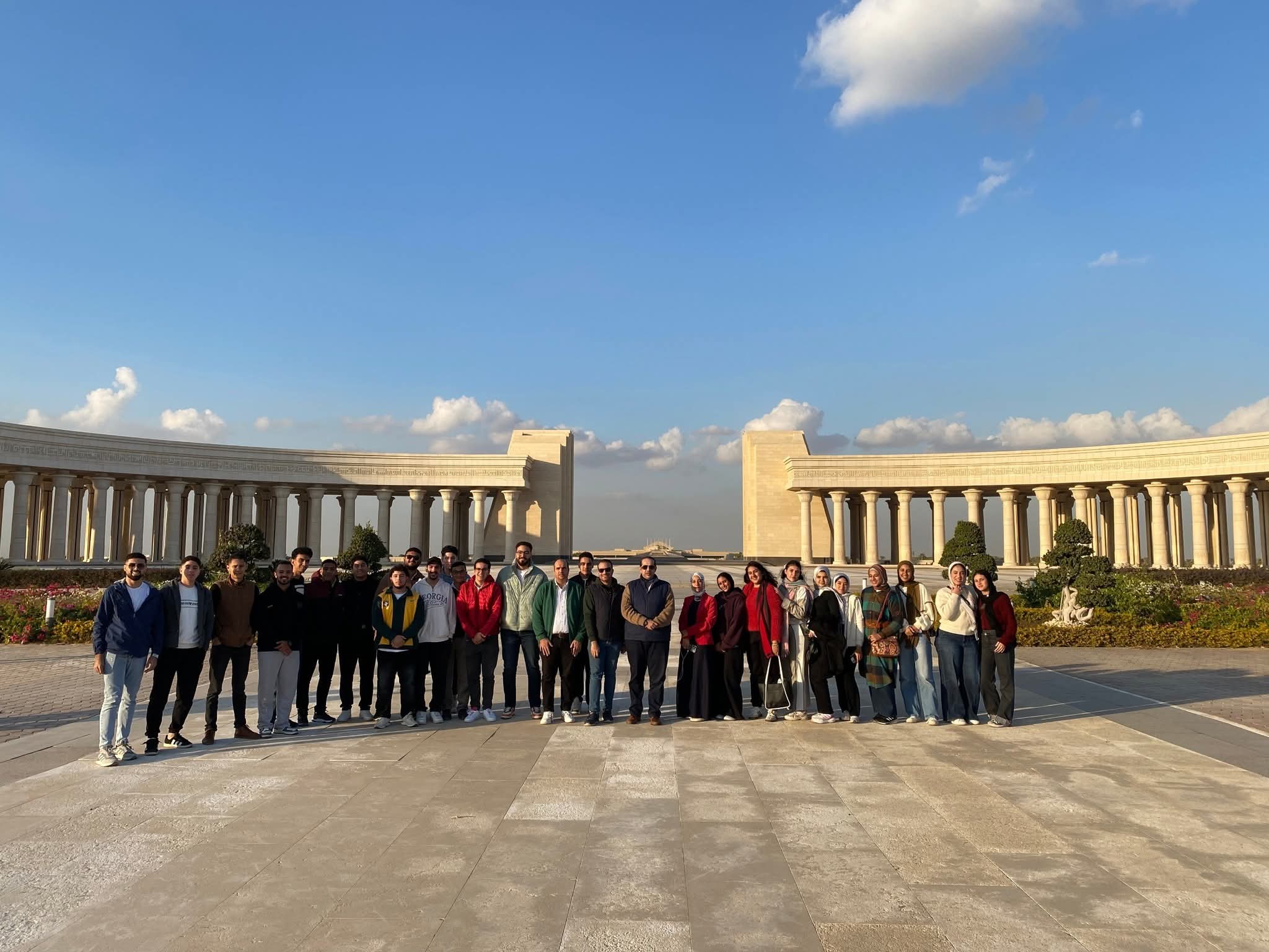 FB IMG 1765645109336 جامعة القاهرة الأهلية هندسة المنصورة الأهلية تنظم رحلة علمية إلى العاصمة الإدارية الجديدة موقع في الجامعة