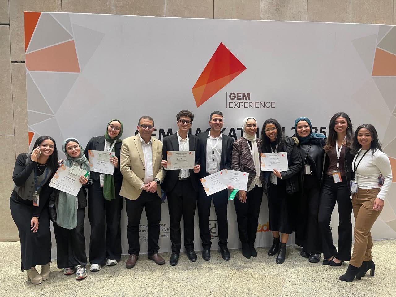 FB IMG 1765695658403 جامعة الدلتا التكنولوجية طلاب هندسة جامعة القاهرة يحصدون المركزين الأول والرابع في هاكاثون المتحف المصري الكبير موقع في الجامعة