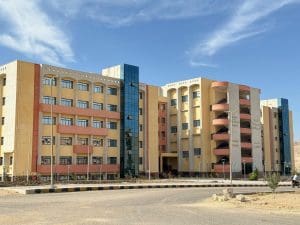 FB IMG 1765799203255 جامعة سوهاج جامعة سوهاج تطلق 100 عملية زراعة وتأهيل للفم بمستشفى طب الأسنان ضمن مبادرة "أجمل ابتسامة"| صور موقع في الجامعة