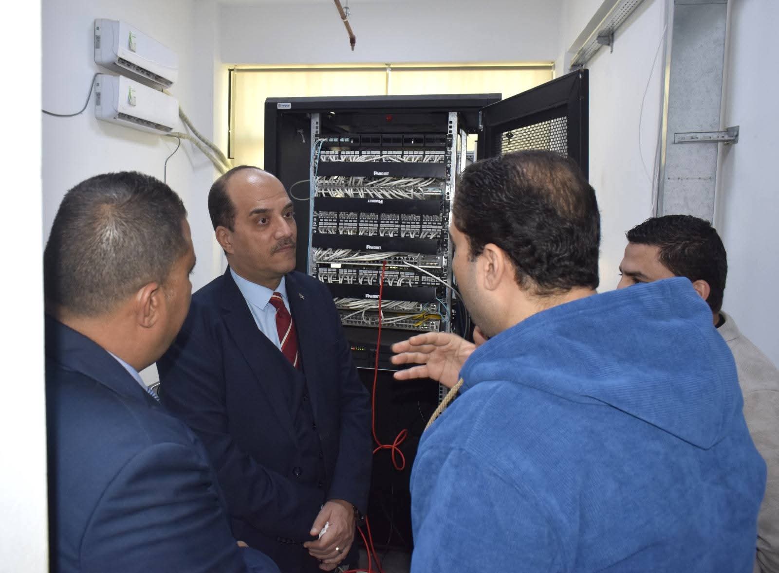 FB IMG 1765832390176 جامعة بنها رئيس جامعة العريش يطمئن على جاهزية القاعات والمركز الإلكتروني استعداداً لبدء الامتحانات موقع في الجامعة
