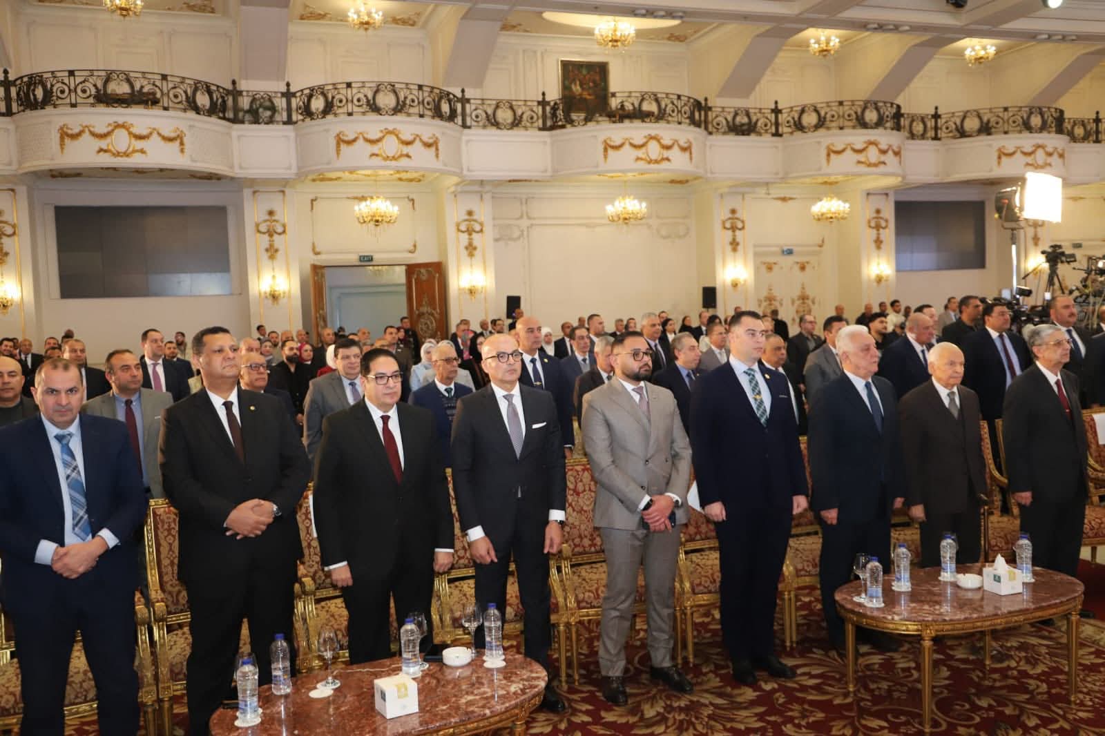 FB IMG 1765891178650 جامعة عين شمس جامعة عين شمس تشارك في مؤتمر الأهرام للطاقة لمناقشة مستقبل الاستثمار والتحول الطاقي موقع في الجامعة