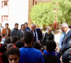 FB IMG 1765895101628 محافظ وزير التعليم ومحافظ أسوان يطلعان على سير الدراسة بالمدارس المصرية اليابانية موقع في الجامعة