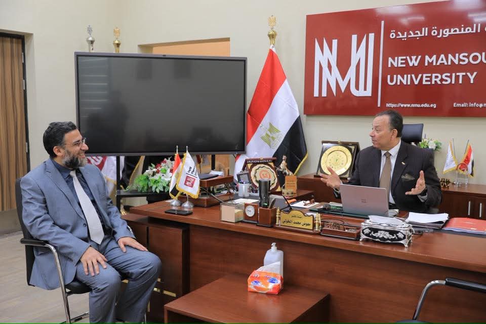 FB IMG 1765899337440 الريادة الريادة الطلابية تتألق في المؤتمر الطلابي الثاني لكلية العلوم الصحية التطبيقية بجامعة المنصورة الجديدة موقع في الجامعة