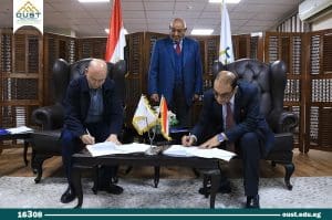 جامعة العبور للعلوم والتكنولوجيا توقّع بروتوكول تعاون دولي مع جامعة شيانغتان الصينية 3 FB IMG 1765981755355 جامعة العبور جامعة العبور للعلوم والتكنولوجيا توقّع بروتوكول تعاون دولي مع جامعة شيانغتان الصينية موقع في الجامعة
