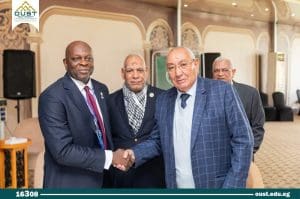 جامعة العبور للعلوم والتكنولوجيا توقّع مذكرة تفاهم مع جامعة إجبينيديون النيجيرية لتعزيز التعاون الأكاديمي الدولي 3 FB IMG 1765983879354 جامعة العبور جامعة العبور للعلوم والتكنولوجيا توقّع مذكرة تفاهم مع جامعة إجبينيديون النيجيرية لتعزيز التعاون الأكاديمي الدولي موقع في الجامعة