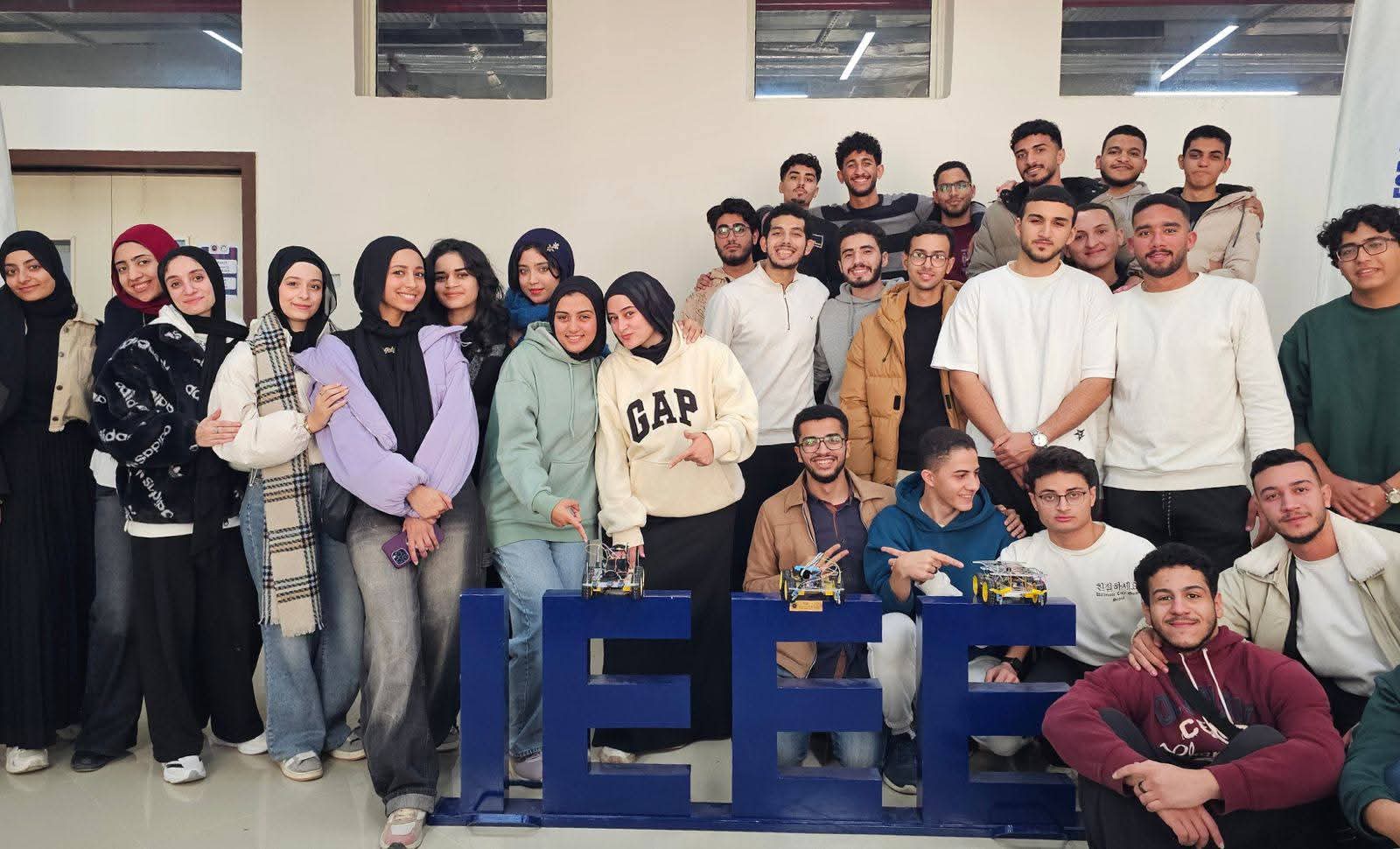 FB IMG 1766154359356 فرع فرع IEEE MNU SB بجامعة المنصورة الأهلية يختتم مجموعة مسابقات IEEE CAMP موقع في الجامعة