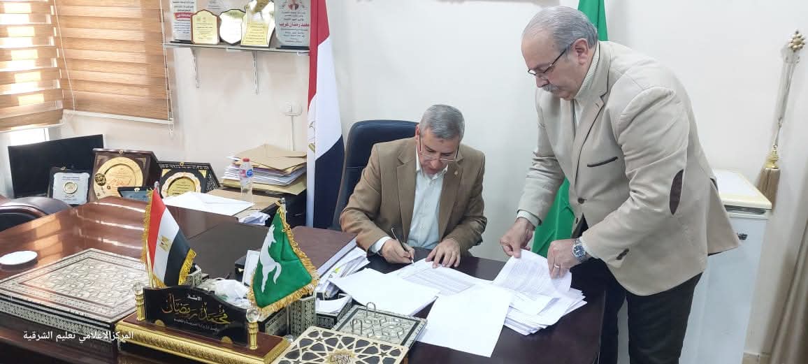 FB IMG 1766334923051 الأوراق اعتماد صرف مستحقات رصيد الإجازات للمعاشيين بقطاع التعليم في الشرقية موقع في الجامعة