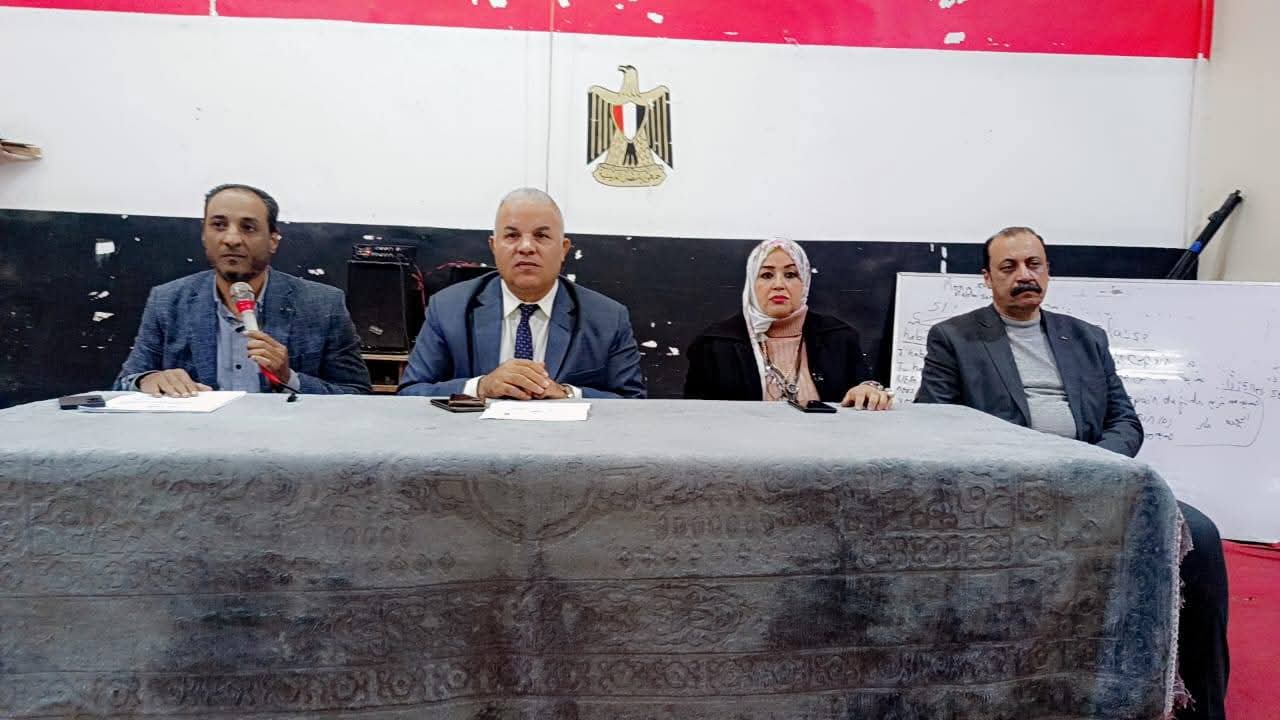 FB IMG 1766420661889 القاهرة تعليم الفيوم يوجه تعليمات حاسمة لرؤساء كنترولات المدارس لضمان الانضباط وتسهيل إجراءات طلاب الدمج موقع في الجامعة