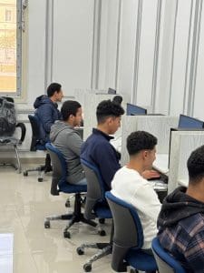 انطلاق امتحانات العملي لطلاب العلاج الطبيعي بجامعة القاهرة الأهلية وسط بيئة تعليمية متطورة 3 FB IMG 1766832270195 امتحان انطلاق امتحانات العملي لطلاب العلاج الطبيعي بجامعة القاهرة الأهلية وسط بيئة تعليمية متطورة موقع في الجامعة