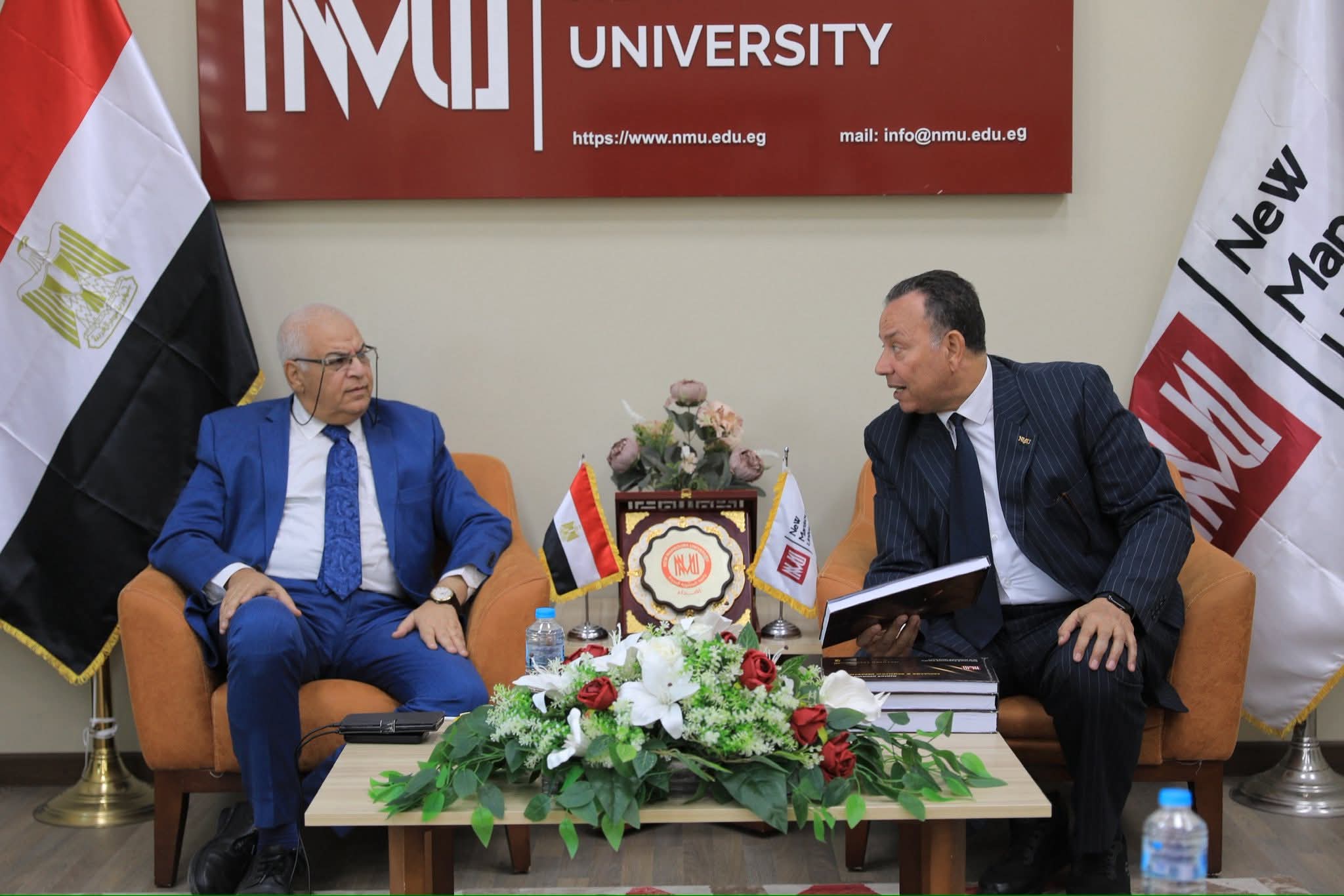 FB IMG 1767023338475 جامعة المنصورة جامعة المنصورة الجديدة تستقبل لجنة قطاع طب الأسنان لمعادلة برنامج البكالوريوس موقع في الجامعة