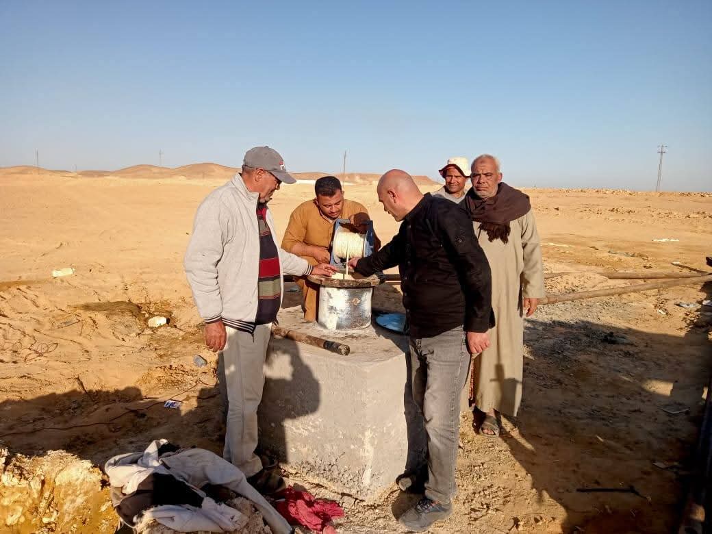 FB IMG 1767029245335 في الجامعة مبادرة "في الجامعة" البحثية.. حفر بئر مراقبة جديد بغرب المنيا لدعم شبكة مراقبة المياه الجوفية موقع في الجامعة