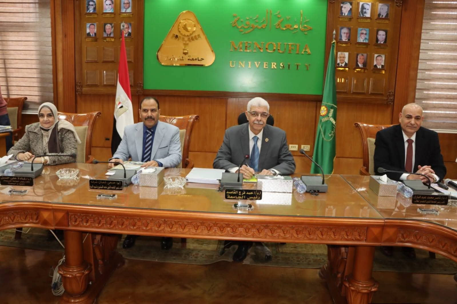 FB IMG 1767121105544 المنوفية جامعة المنوفية توافق على إنشاء حاضنة أعمال ومكاتب داعمة للبحث العلمي.. وتعتمد لوائح الجامعة التكنولوجية الأهلية موقع في الجامعة