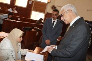 رئيس جامعة المنوفية يتفقد امتحانات كلية العلوم ويؤكد توفير بيئة آمنة وداعمة للطلاب 2 FB IMG 1767187371686 جامعة المنوفية رئيس جامعة المنوفية يتفقد امتحانات كلية العلوم ويؤكد توفير بيئة آمنة وداعمة للطلاب موقع في الجامعة