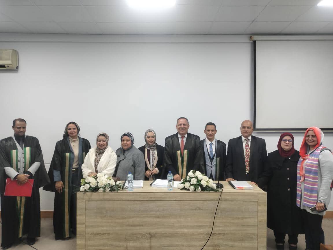 FB IMG 1767197338965 موقع في الجامعة رئيس جامعة دمياط يرأس لجنة مناقشة ماجستير حول التراث الثقافي والتنمية المستدامة موقع في الجامعة