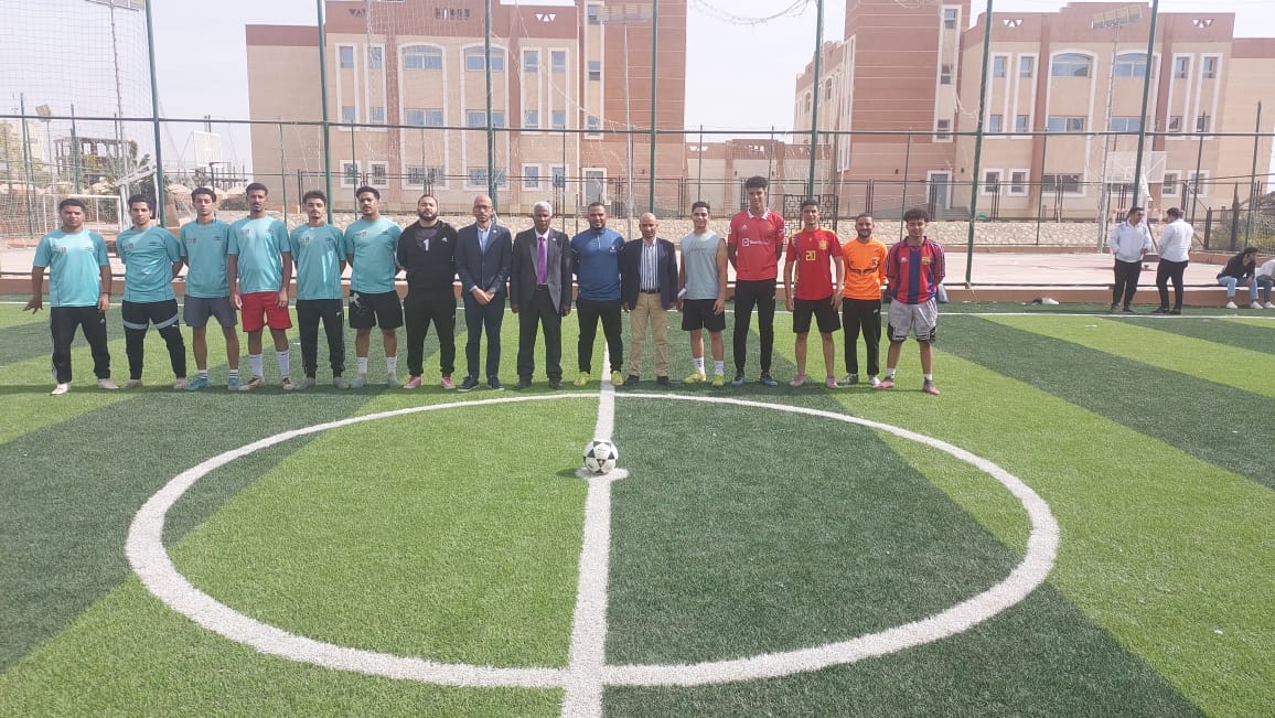 IMG 20251201 WA0161 دوري بمشاركة 20 فريقًا.. انطلاق دوري كرة القدم الخماسية بجامعة طيبة التكنولوجية 2025  موقع في الجامعة