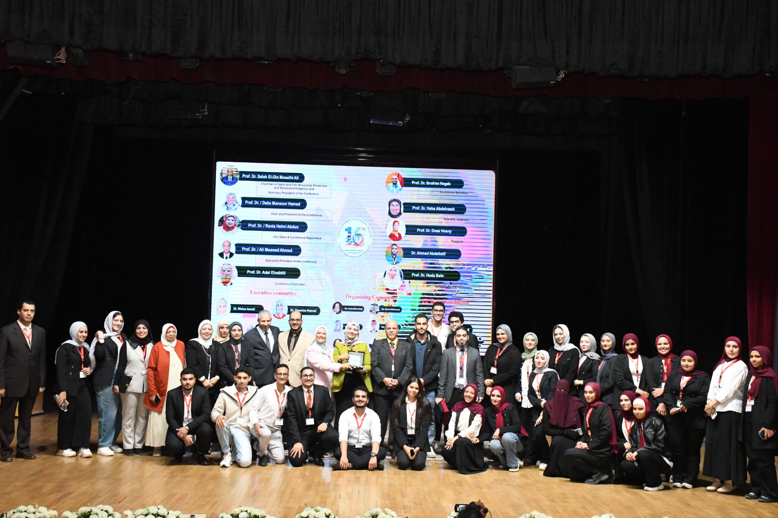 IMG 20251202 WA0146 قناة السويس الذكاء الاصطناعي يتصدر مشهد المؤتمر العلمي الـ 16 للطب البيطري بجامعة قناة السويس موقع في الجامعة