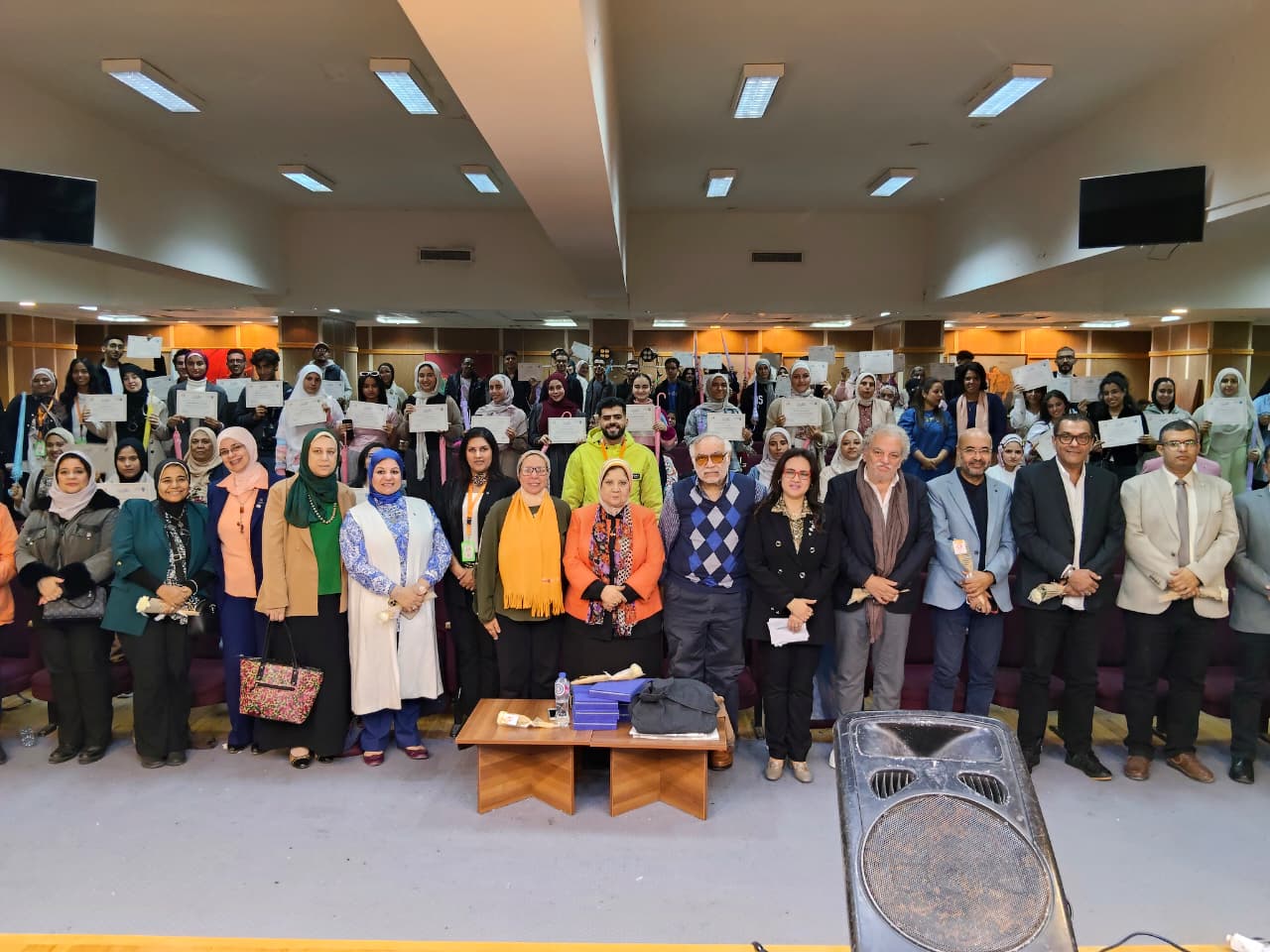 IMG 20251202 WA0161 جامعة الإسكندرية جامعة الإسكندرية تختتم فعاليات "الـ 16 فن" وسط حضور واسع وتكريم المشاركين موقع في الجامعة