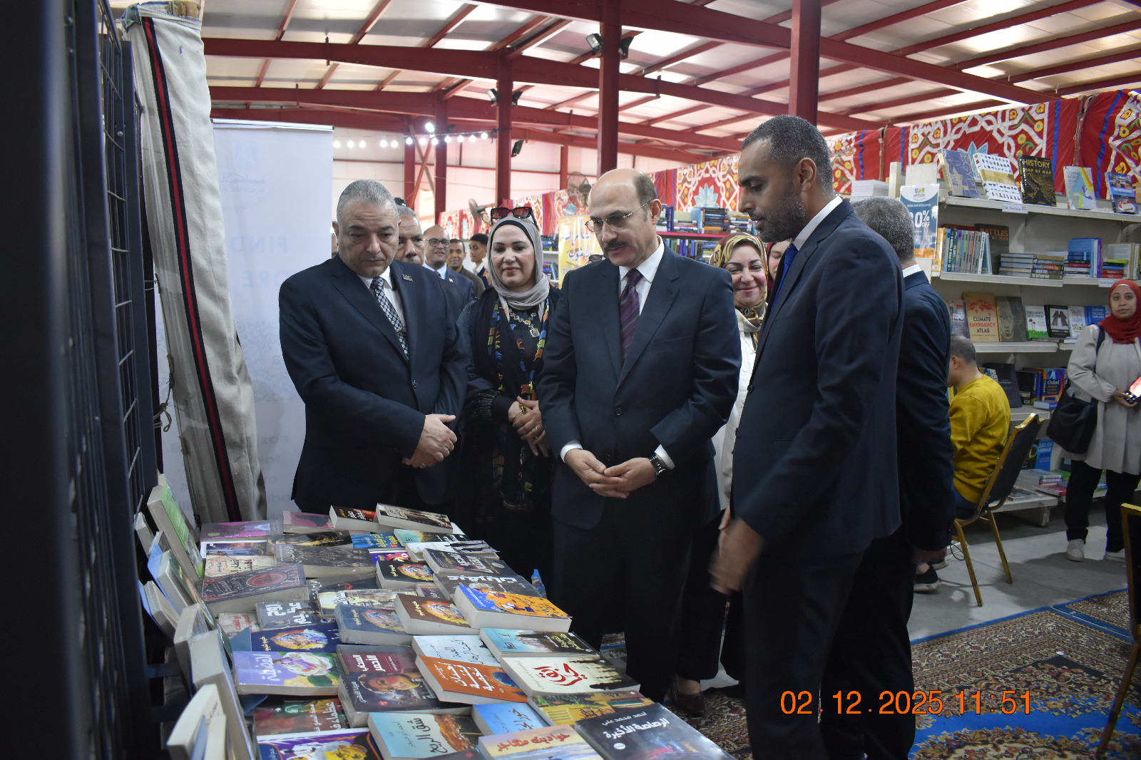 IMG 20251203 WA0007 جامعة مدينة السادات جامعة مدينة السادات تفتتح معرض الكتاب الجامعي الثامن بكلية علوم الرياضة موقع في الجامعة