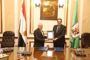 الجامعات الأوروبية بالعاصمة الإدارية " EUE" وحقوق القاهرة يوقعان بروتوكول تعاون لتعزيز التعليم القانوني وربطه بالنظام القضائي المصري 4 IMG 20251203 WA0042 الجامعات الجامعات الأوروبية بالعاصمة الإدارية " EUE" وحقوق القاهرة يوقعان بروتوكول تعاون لتعزيز التعليم القانوني وربطه بالنظام القضائي المصري موقع في الجامعة