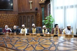 شيخ الأزهر يشيد بإتقان طلاب "الإمام الطيب" في حفظ القرآن الكريم بالقراءات العشر ويحثهم على الاجتهاد 5 IMG 20251203 WA0049 الأزهر شيخ الأزهر يشيد بإتقان طلاب "الإمام الطيب" في حفظ القرآن الكريم بالقراءات العشر ويحثهم على الاجتهاد موقع في الجامعة