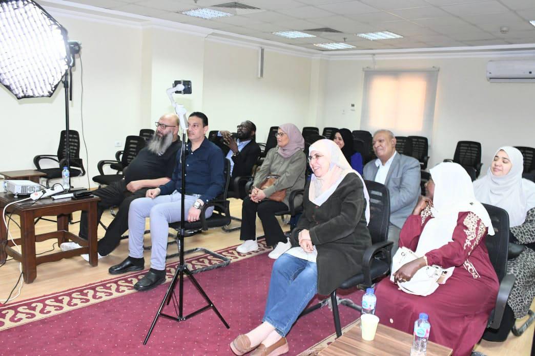 IMG 20251204 WA0126 تعليم أسيوط من الوعظ إلى التأثير.. عميد إعلام الأزهر يضع خريطة جديدة للرسالة الدينية في الإعلام موقع في الجامعة