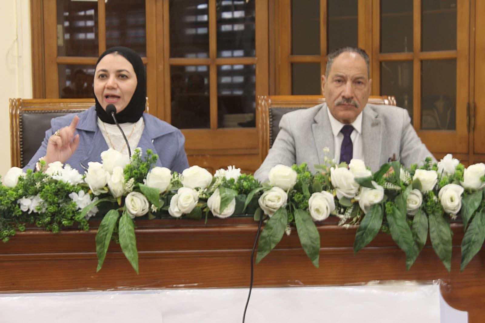 IMG 20251208 WA0375 ندوتان توعويتان لطلاب المدارس بجامعة قناة السويس آداب عين شمس تنظم ندوة توعوية حول حماية الأطفال من الإساءات الجنسية  موقع في الجامعة
