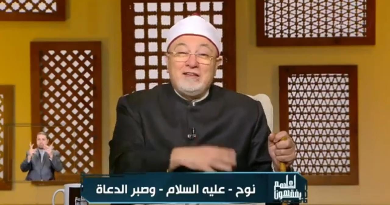 IMG 20251208 WA0423 خالد الجندي خالد الجندي يحذر من ترك الأبناء دون تربية دينية: "الشيخ مش هيصلّح 18 سنة في كلمتين"| فيديو موقع في الجامعة