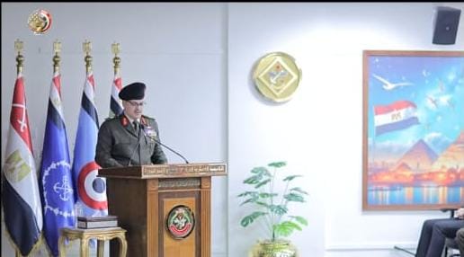 IMG 20251209 WA0003 امتحان الفريق أول عبد المجيد صقر يشهد مناقشة البحث الرئيسي للأكاديمية العسكرية لتعزيز الوعي الوطني والأمن القومي| فيديو موقع في الجامعة