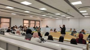 جامعة سيناء تنظم محاضرة عن التكنولوجيا المالية وبناء الهوية الشخصية للطلاب 2 IMG 20251209 WA0037 جامعة سيناء جامعة سيناء تنظم محاضرة عن التكنولوجيا المالية وبناء الهوية الشخصية للطلاب موقع في الجامعة