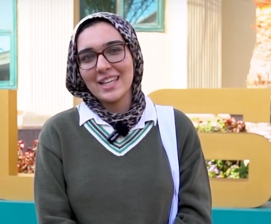 IMG 20251210 WA0000 جامعة العبور طلاب جامعة العبور للعلوم والتكنولوجيا يشاركون تجاربهم بعد أول امتحانات ميد تيرم| فيديو موقع في الجامعة
