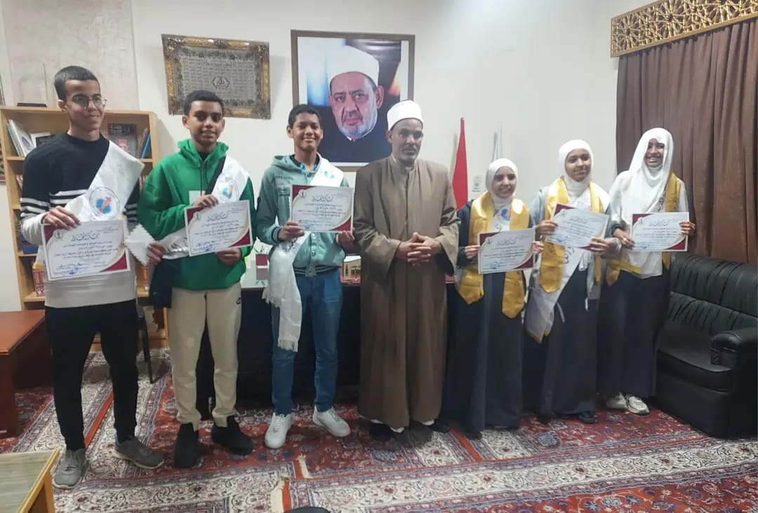 IMG 20251211 WA0426 الأحمر منطقة البحر الأحمر الأزهرية تُعلن نتائج "مسابقة أوائل الطلاب للمرحلة الإعدادية" موقع في الجامعة