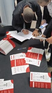 إقبال لافت من طلاب الجامعات على جناح "في الجامعة" بقمة سيدات مصر 2025 بجامعة النيل| صور 4 IMG 20251213 WA0011 طلاب إقبال لافت من طلاب الجامعات على جناح "في الجامعة" بقمة سيدات مصر 2025 بجامعة النيل| صور موقع في الجامعة