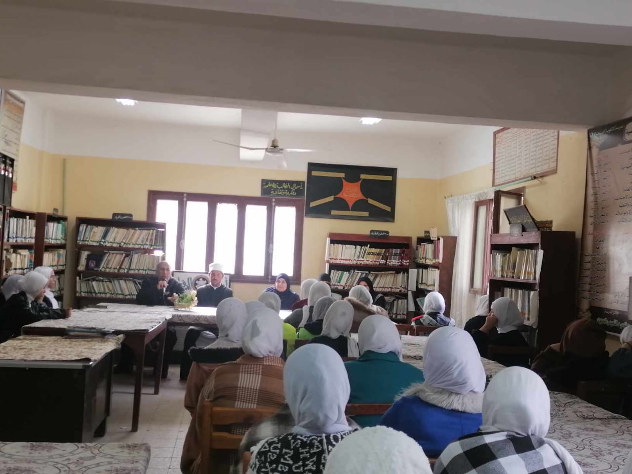 IMG 20251213 WA0014 أوقاف ضمن مبادرة "صحّح مفاهيمك".. أوقاف الدقهلية تنظم قوافل دعوية بالمدارس حول" التوكل وصناعة الأمل"  موقع في الجامعة