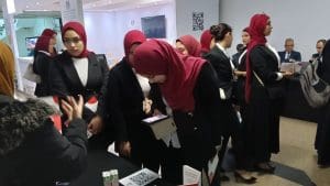 إقبال ملحوظ من طلاب جامعة دمنهور على جناح "في الجامعة" بمعرض التوظيف بقمة سيدات مصر| صور 3 IMG 20251213 WA0042 جامعة دمنهور إقبال ملحوظ من طلاب جامعة دمنهور على جناح "في الجامعة" بمعرض التوظيف بقمة سيدات مصر| صور موقع في الجامعة