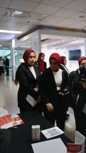 إقبال ملحوظ من طلاب جامعة دمنهور على جناح "في الجامعة" بمعرض التوظيف بقمة سيدات مصر| صور 7 IMG 20251213 WA0044 جامعة دمنهور إقبال ملحوظ من طلاب جامعة دمنهور على جناح "في الجامعة" بمعرض التوظيف بقمة سيدات مصر| صور موقع في الجامعة