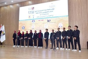 رئيس جامعة طيبة: الجامعة لم تنشأ لتؤدي دورًا تقليديًا بل لتكون قاطرة للتعليم التكنولوجي في الصعيد 4 IMG 20251217 WA0081 طيبة رئيس جامعة طيبة: الجامعة لم تنشأ لتؤدي دورًا تقليديًا بل لتكون قاطرة للتعليم التكنولوجي في الصعيد موقع في الجامعة
