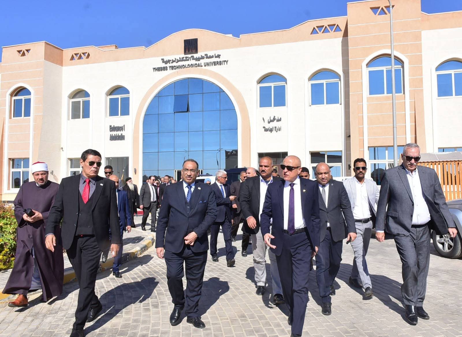 IMG 20251217 WA0086 إفتاء رئيس جامعة طيبة: الجامعة لم تنشأ لتؤدي دورًا تقليديًا بل لتكون قاطرة للتعليم التكنولوجي في الصعيد موقع في الجامعة