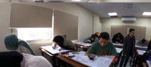 طلاب جامعة العبور للعلوم والتكنولوجيا يتدربون عمليًا في معمل الرسم الهندسي| فيديو 2 IMG 20251219 WA0000 جامعة العبور طلاب جامعة العبور للعلوم والتكنولوجيا يتدربون عمليًا في معمل الرسم الهندسي| فيديو موقع في الجامعة