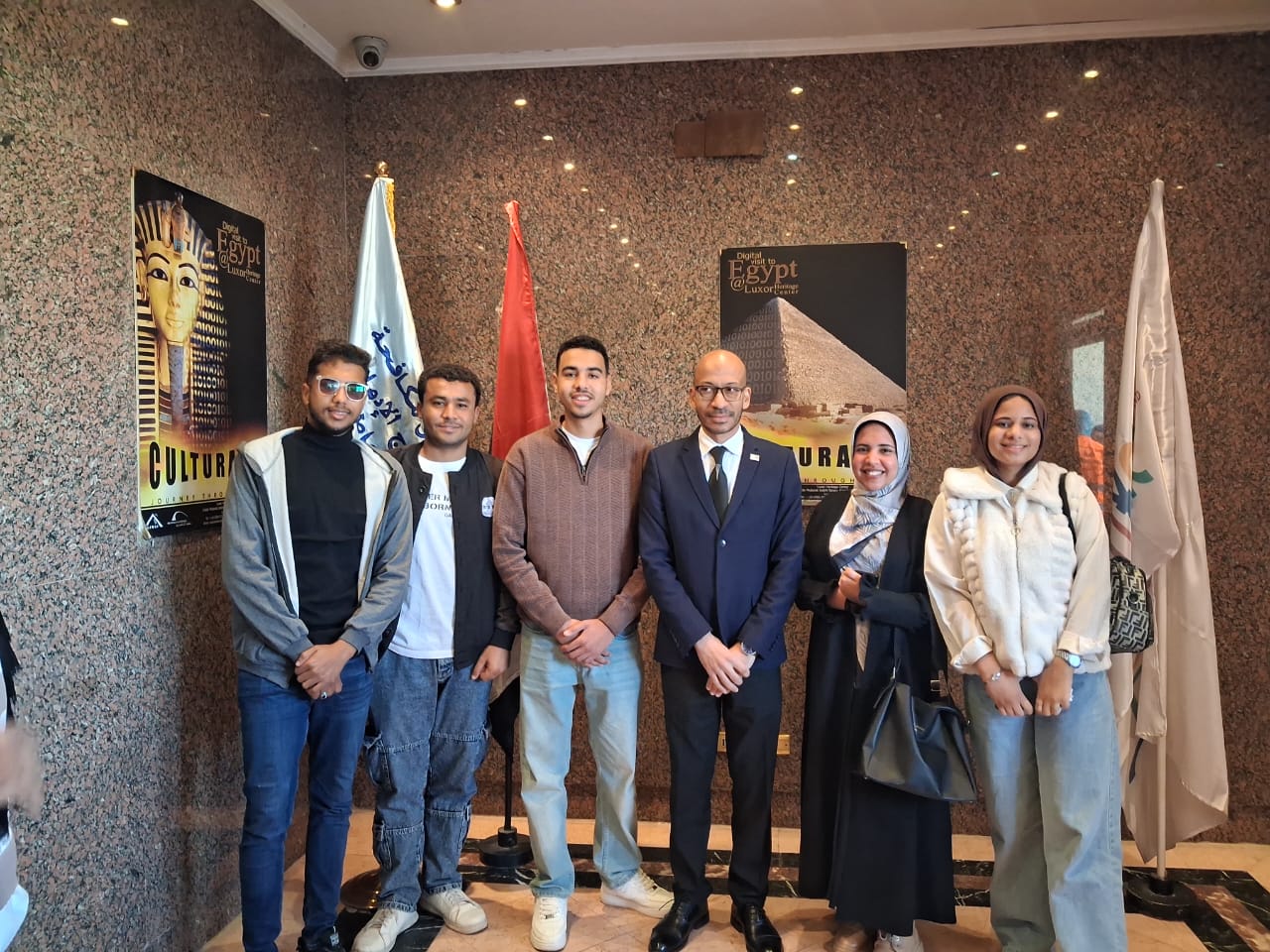 IMG 20251219 WA0099 جامعة طيبة جامعة طيبة بالأقصر تشارك في الندوة القومية لمكافحة الإدمان لدعم الشباب وحماية المجتمع موقع في الجامعة