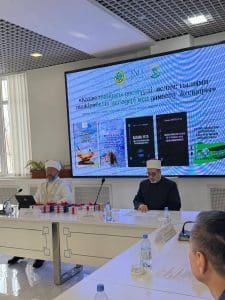 نور مبارك تحتفي بإصدارات مشروع «المرجعية الإسلامية في كازاخستان» وترسّخ البحث العلمي الرصين 3 IMG 20251221 WA0017 نور نور مبارك تحتفي بإصدارات مشروع «المرجعية الإسلامية في كازاخستان» وترسّخ البحث العلمي الرصين موقع في الجامعة