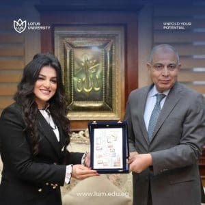IMG 20251231 WA0222 جامعة اللوتس جامعة اللوتس تمنح 20 طالبًا بالمنيا منحًا دراسية كاملة بحضور المحافظ موقع في الجامعة
