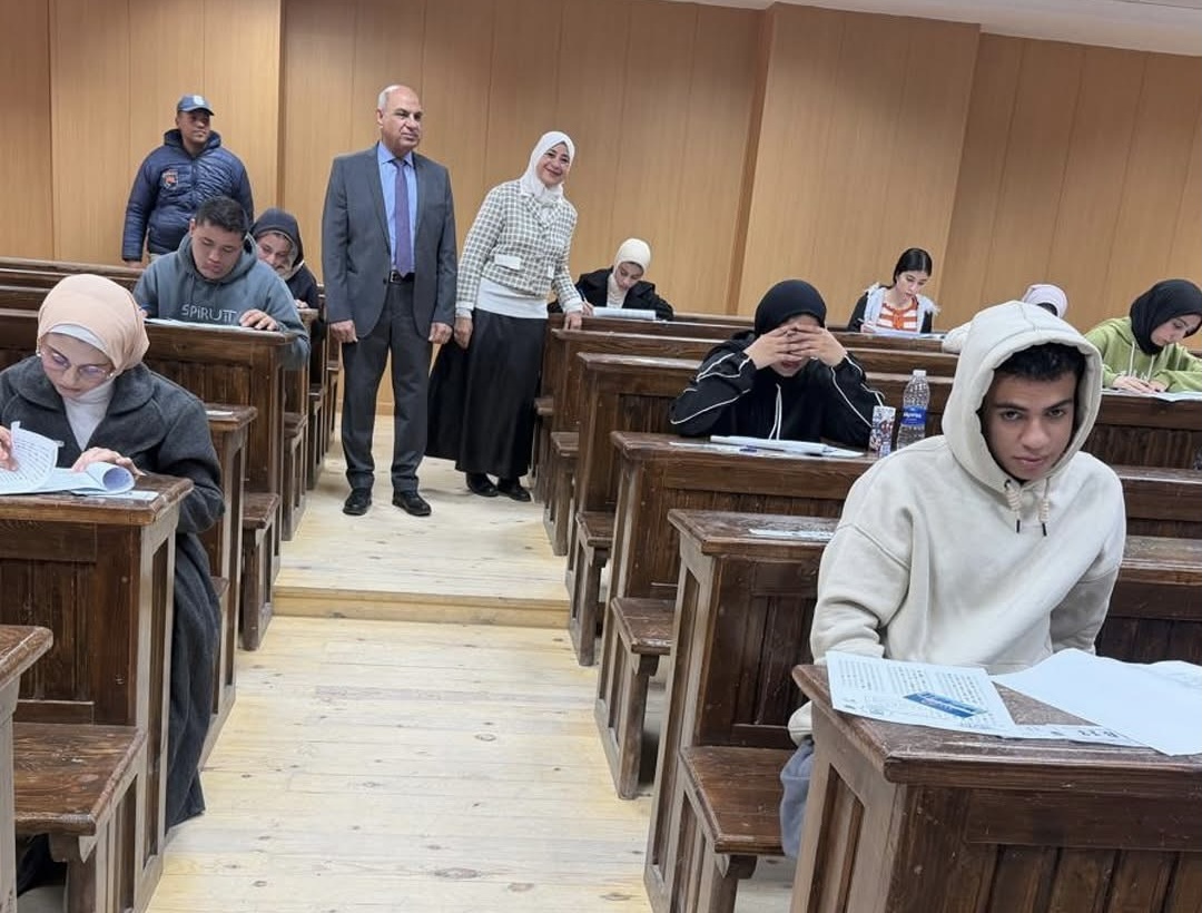 IMG 0090 1 نماذج جامعة وادي النيل تبدأ امتحانات منتصف العام الجامعي 2025/2026 وسط استعدادات مكثفة موقع في الجامعة