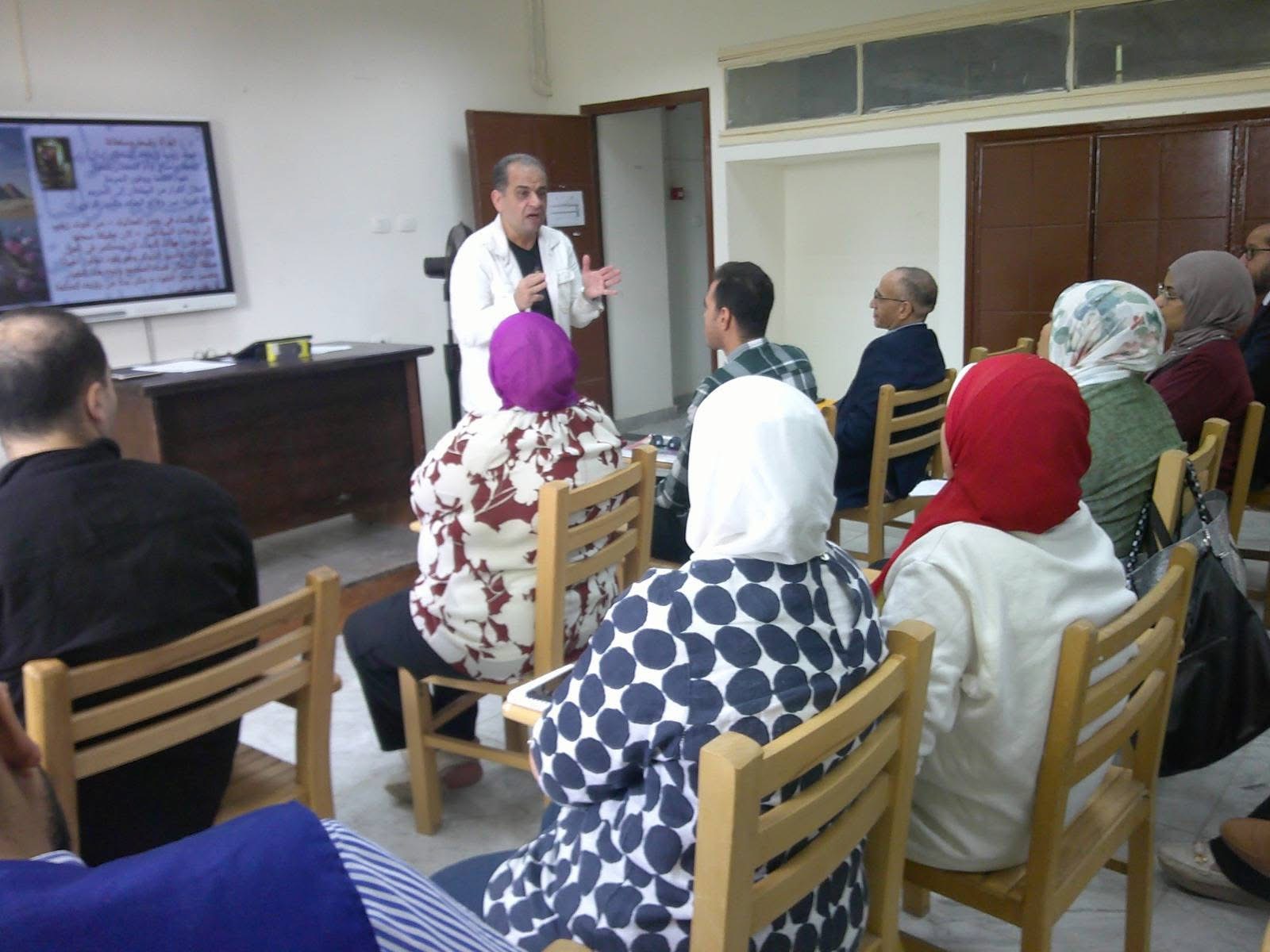 IMG 6367 السويس جامعة قناة السويس تعزز الوعي الثقافي بندوتين عن المرأة المصرية وتعلم الفرنسية موقع في الجامعة