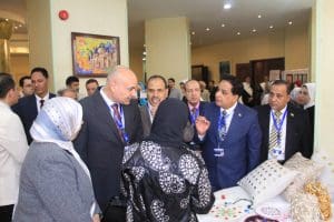 IMG 6406 المنوفية جامعة المنوفية تفتتح معرضًا فنيًا يبرز إبداعات طلاب كلية التربية النوعية موقع في الجامعة