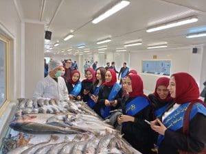 IMG 6474 بنها طلاب جامعة بنها يزورون مزارع الفيروز للاستزراع السمكي ضمن زيارات تعليمية ميدانية موقع في الجامعة
