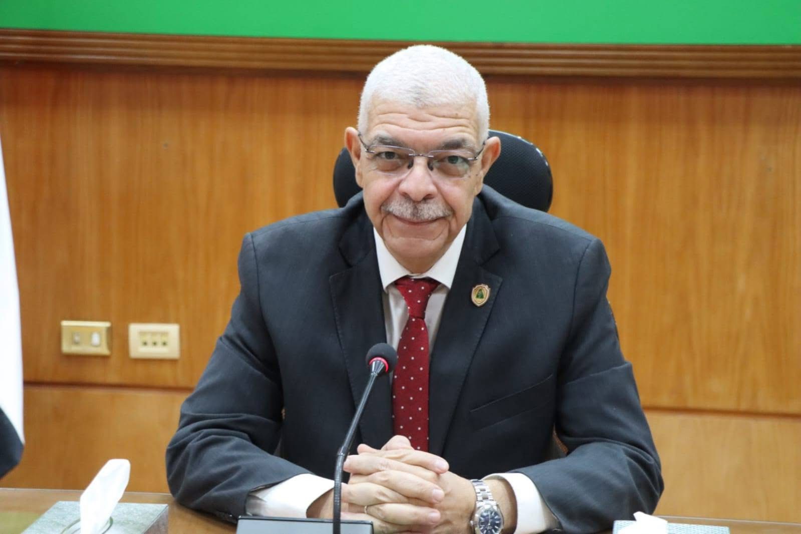IMG 6508 المنوفية رئيس جامعة المنوفية يستعرض توسعات معهد الأورام وتطوير المستشفيات الجامعية موقع في الجامعة