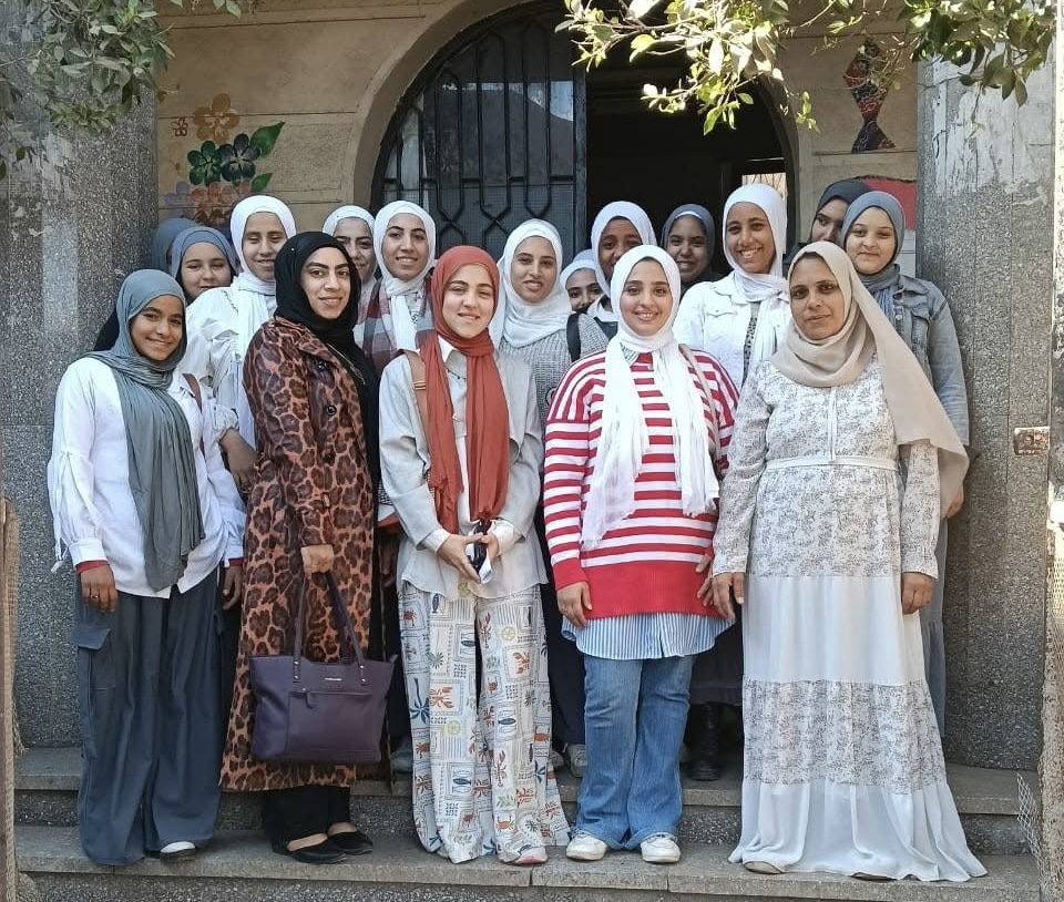 IMG 6671 الهندسة جامعة بنها تنظم قافلة توعوية عن الحرف اليدوية بطوخ موقع في الجامعة