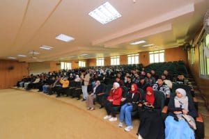 جامعة كفر الشيخ الأهلية تطلق ندوة "من التعلّم إلى الكسب" لتأهيل الطلاب لسوق العمل الرقمي 3 IMG 7196 الأهلية جامعة كفر الشيخ الأهلية تطلق ندوة "من التعلّم إلى الكسب" لتأهيل الطلاب لسوق العمل الرقمي موقع في الجامعة