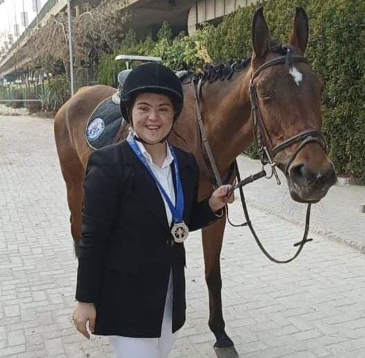 IMG 7360 دمنهور جامعة دمنهور تهنئ الطالبة آية شلتوت على فوزها بالميدالية الذهبية في كأس مصر لذوي الهمم موقع في الجامعة