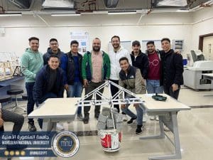 IMG 7900 تصميم «تحدي تصميم الجسور من الورق» في اليوم العلمي بهندسة المنصورة الأهلية موقع في الجامعة